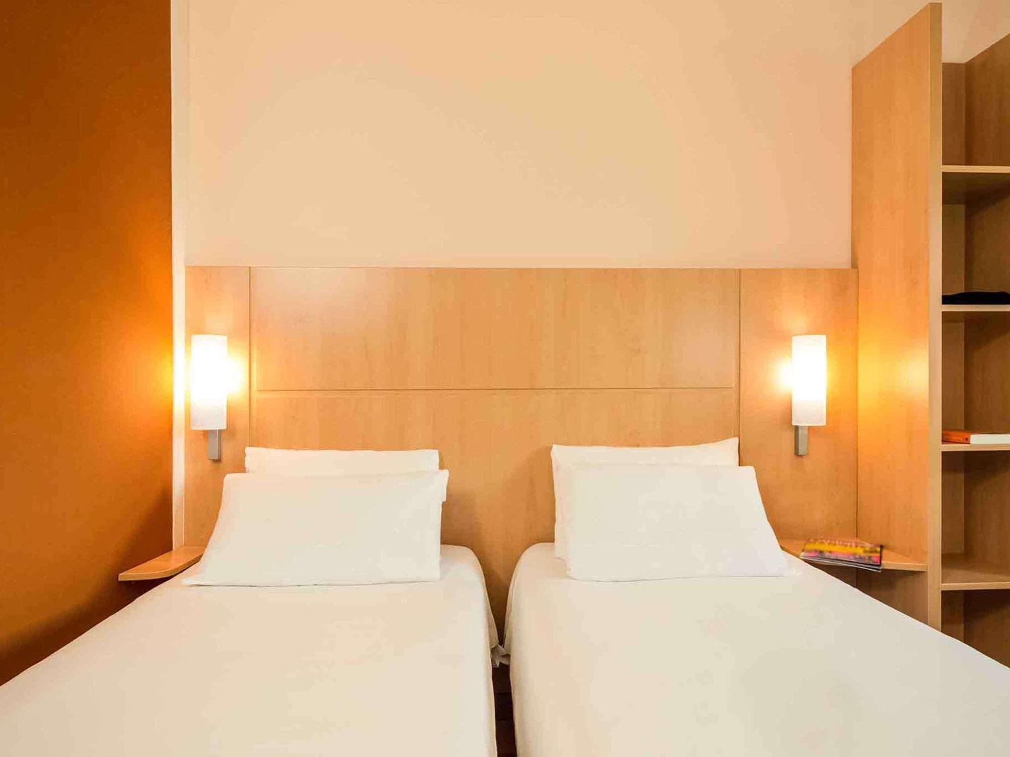 Hotel Ibis Vitre Centre Zewnętrze zdjęcie